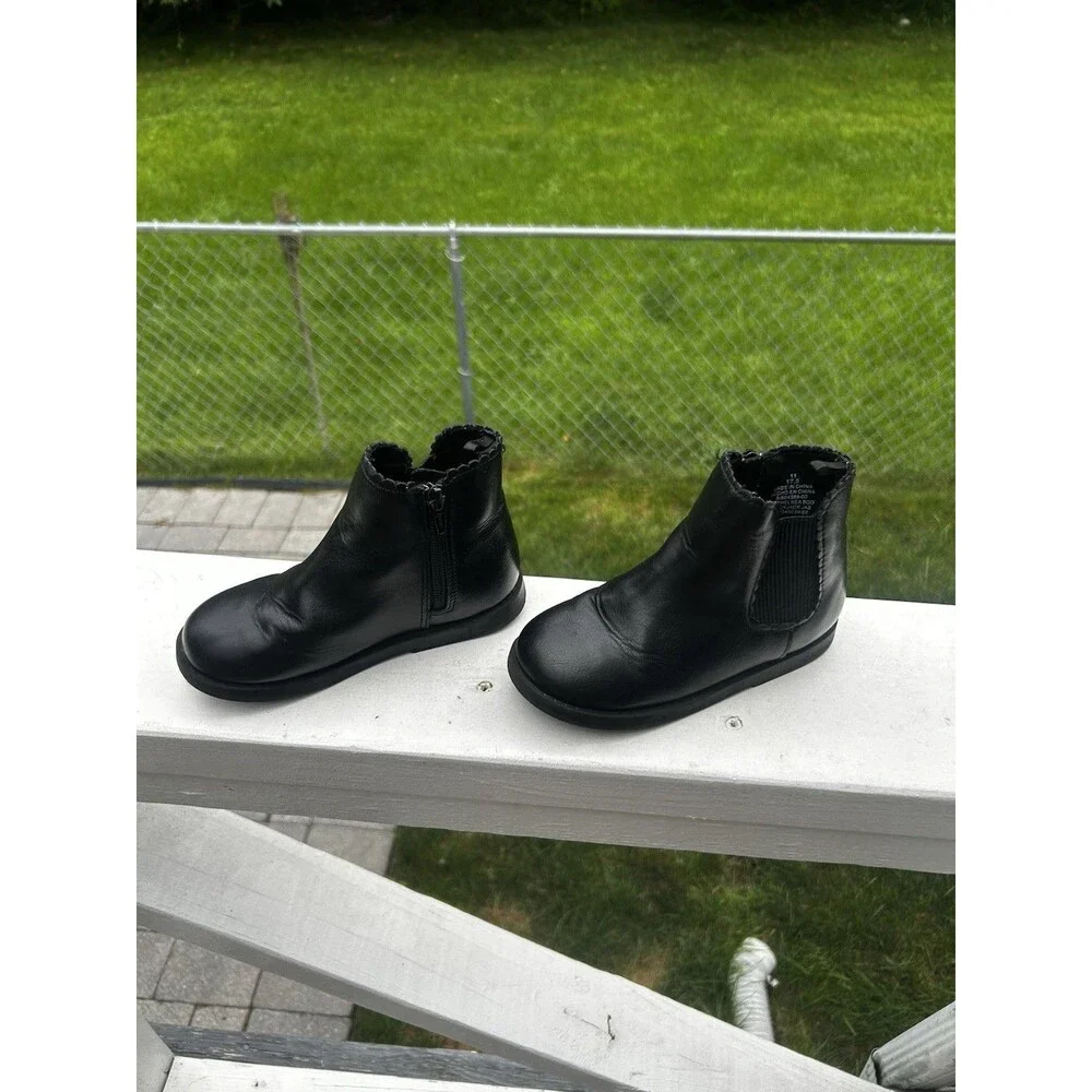 Old Navy Girls Scalloped Chelsea Boots Black Size 11